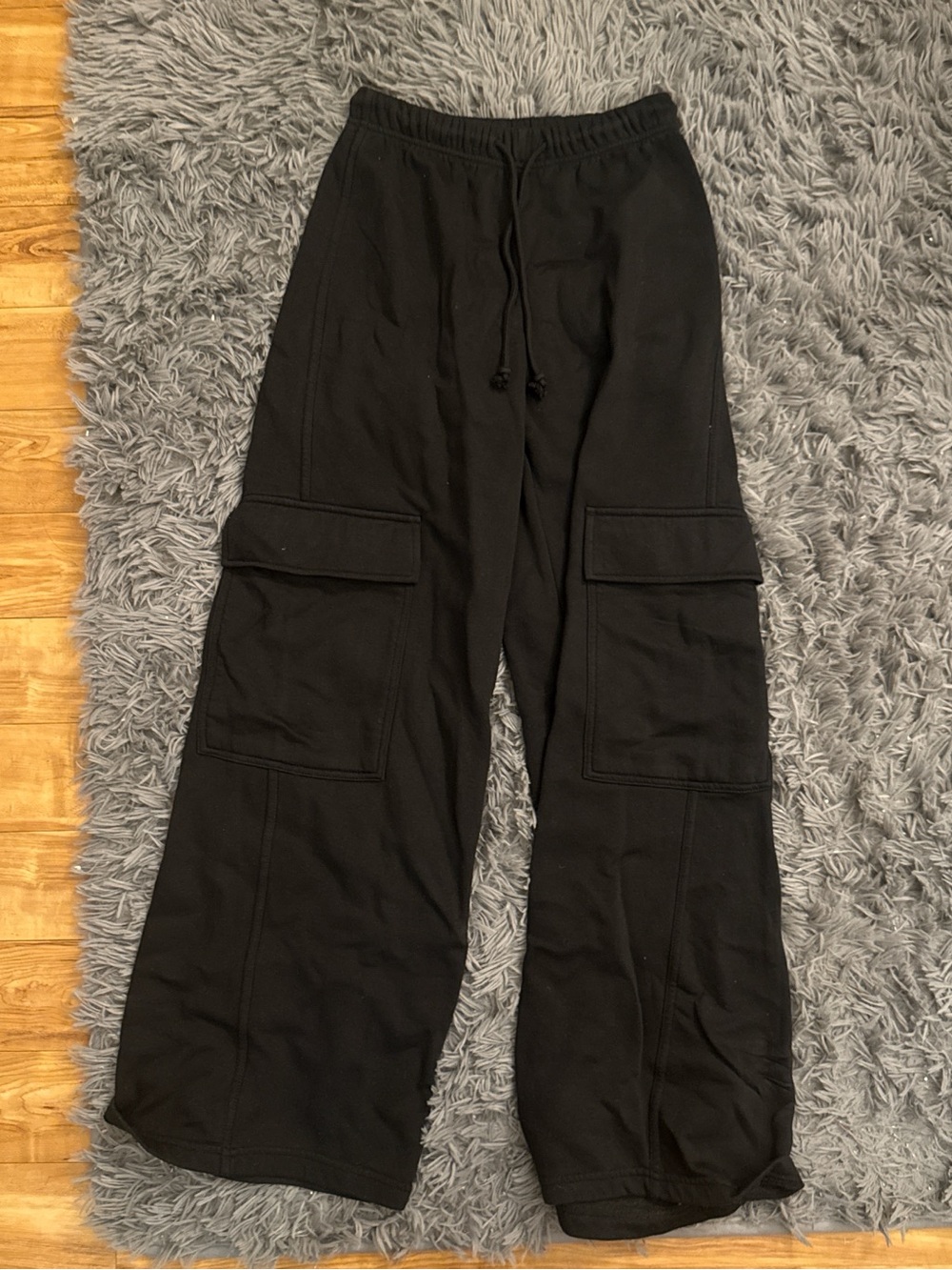 Zara Black Wide-Leg Cargo Sweatpants